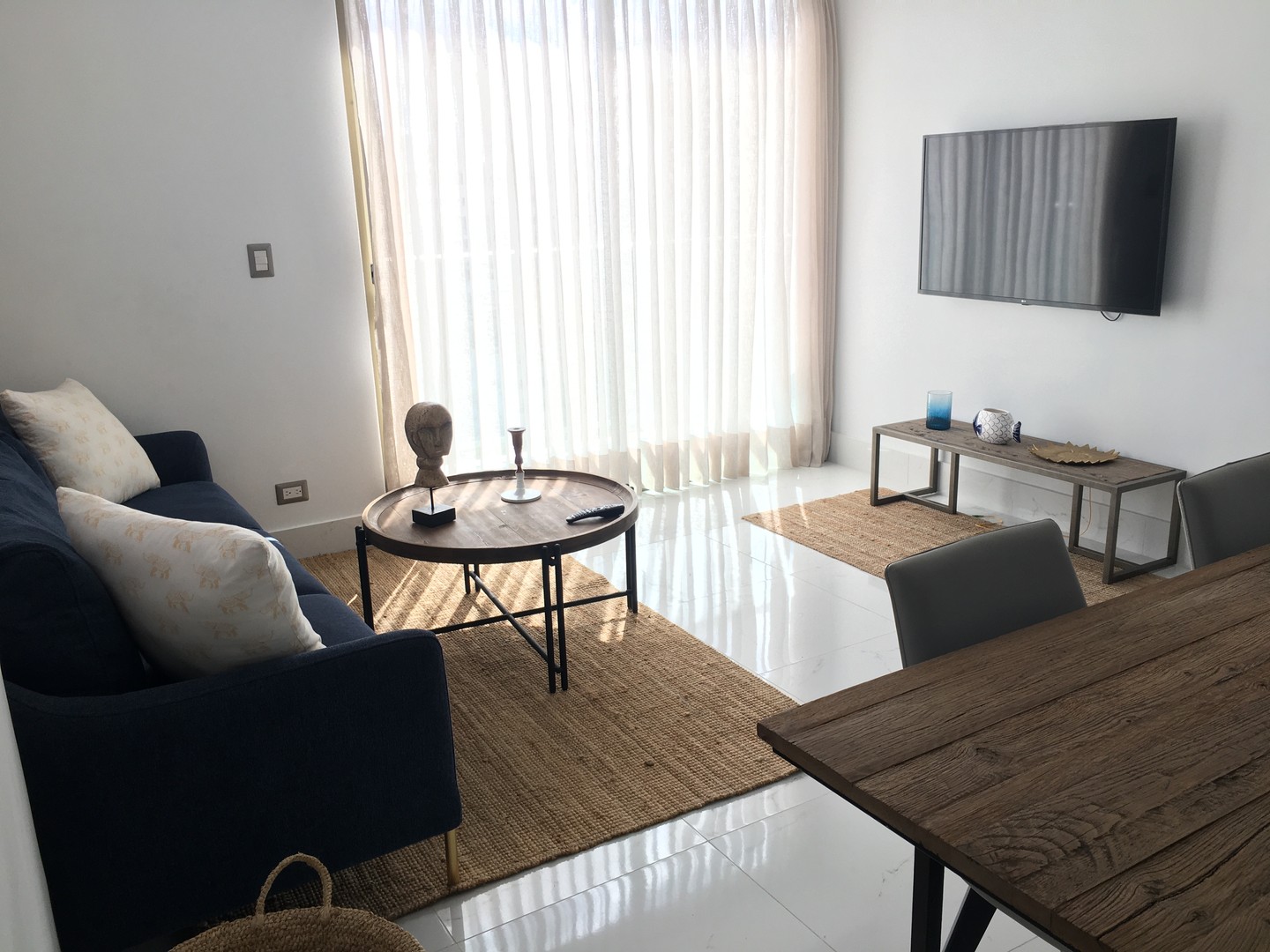 apartamentos - Apartamento En Alquiler En Piantini Amueblado De Una Habitación 1