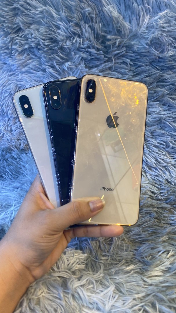 celulares y tabletas - IPHONE XS MAX DE 256GB Y DE 64GB FACTORY 