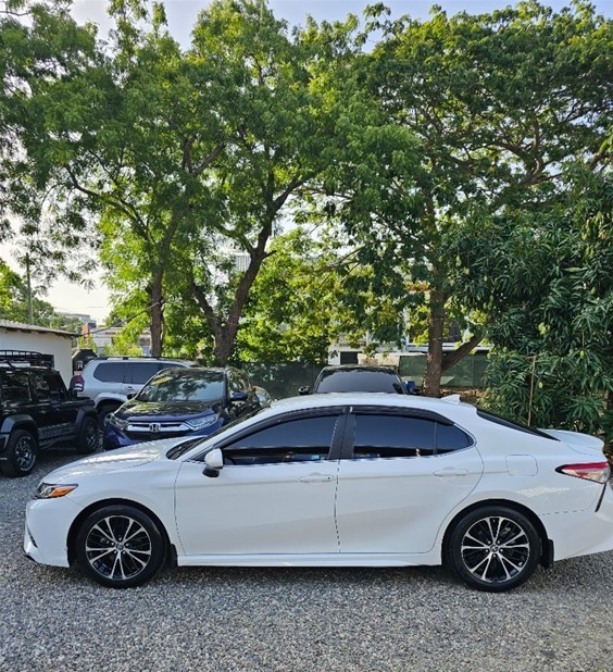 carros - Toyota camry se 2018 1