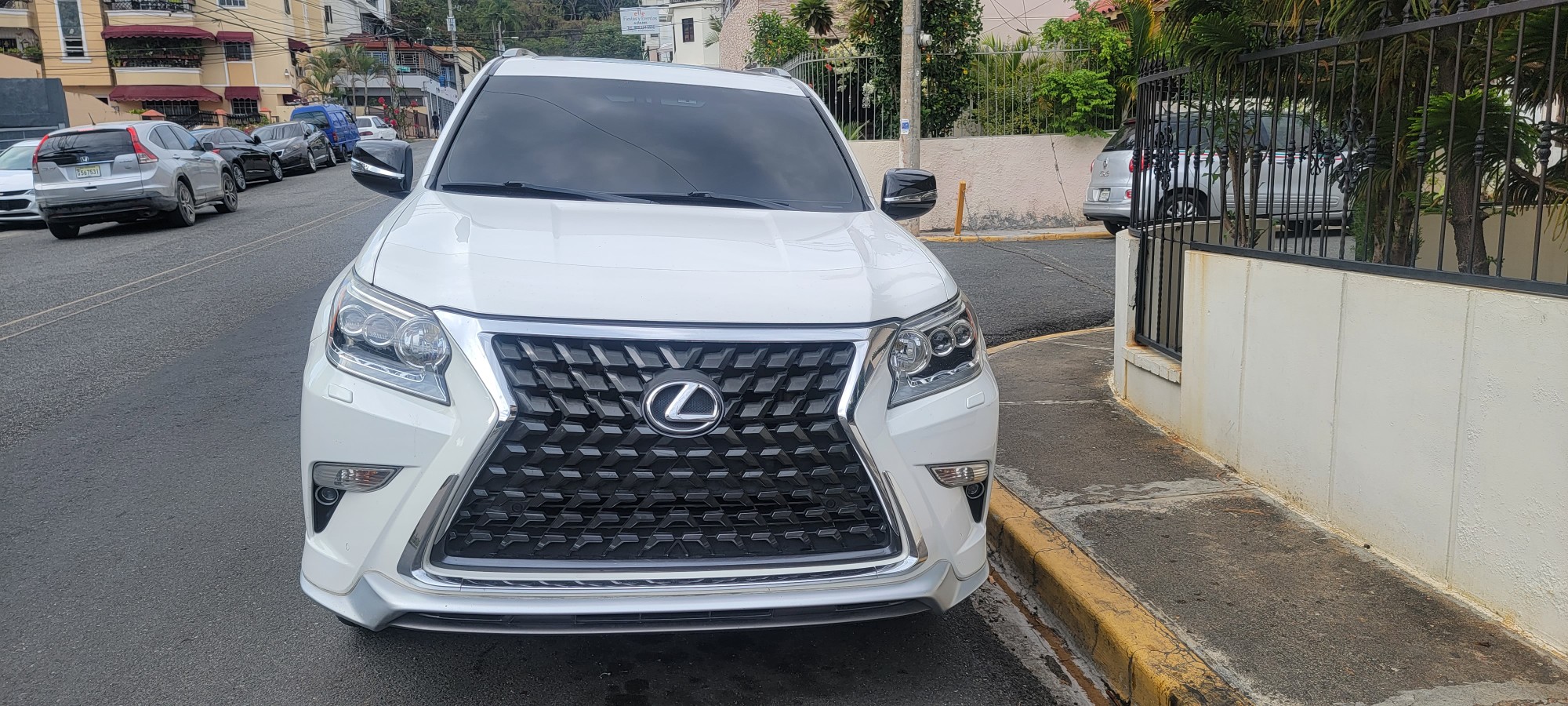 jeepetas y camionetas - LEXUS GX460 FULL 2017