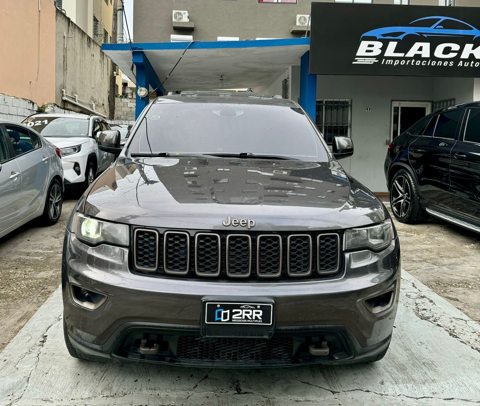 jeepetas y camionetas - Jeep Grand Cherokee Laredo 2016 1