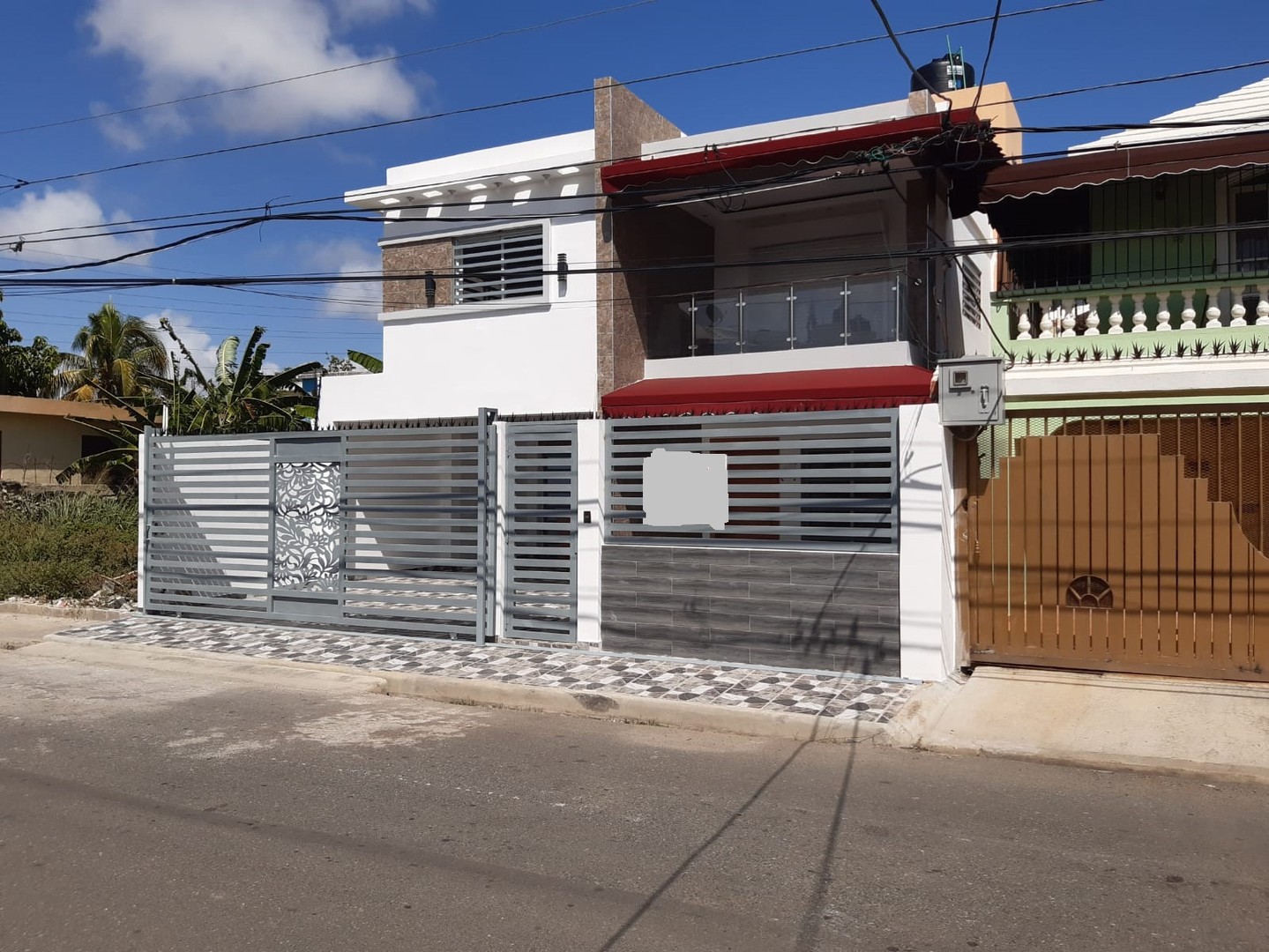 casas - Casa de dos niveles (M.J), Mirador del Este Charles San Isidro. VENDIDA 0