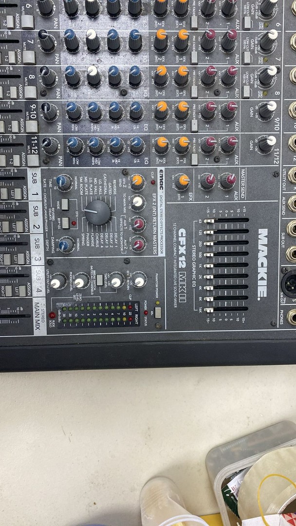 camaras y audio - Consola MACKIE CFX12 MKll 1