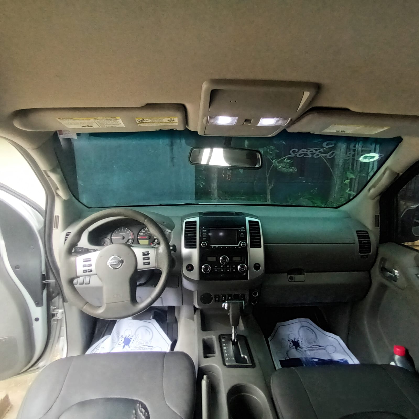 camiones y vehiculos pesados - Camioneta Frontier Doble cabina del 2015 5