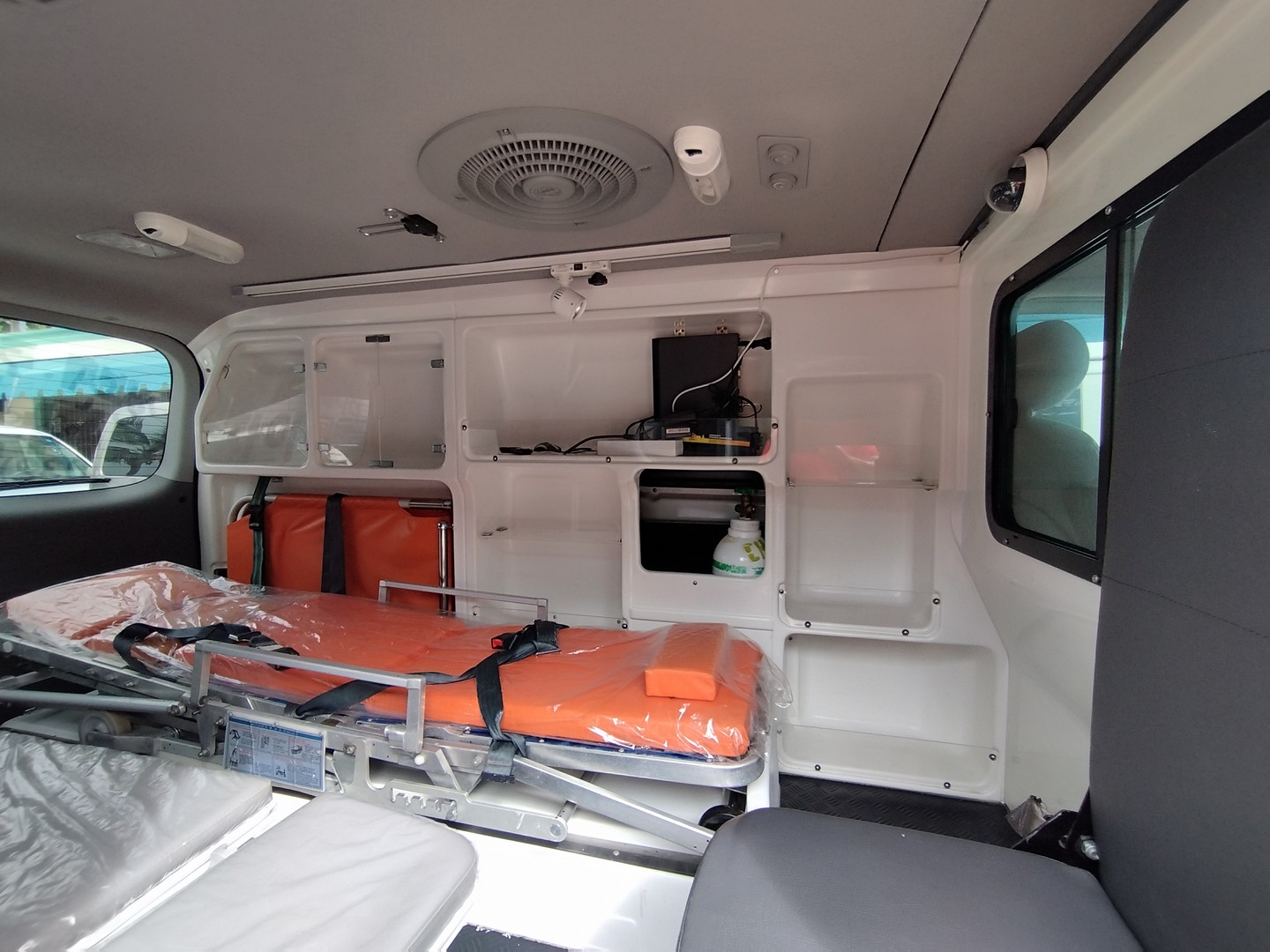 jeepetas y camionetas - 2014 Hyundai Starex Ambulancia  6