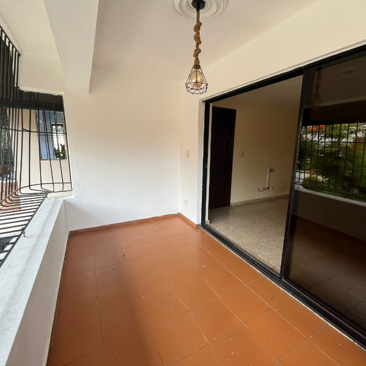 apartamentos - Apartamento en Venta en Viejo Arroyo Hondo 3H, 2P, 2do nivel