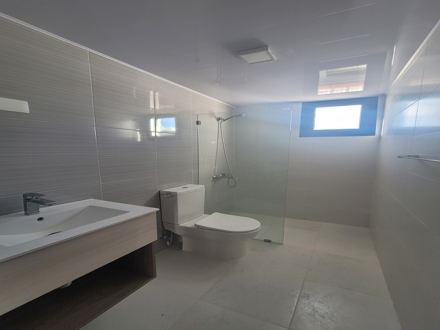 apartamentos - Vendo apartamento nuevo con pisicina en Don Pedro Santiago de los Caballeros 6