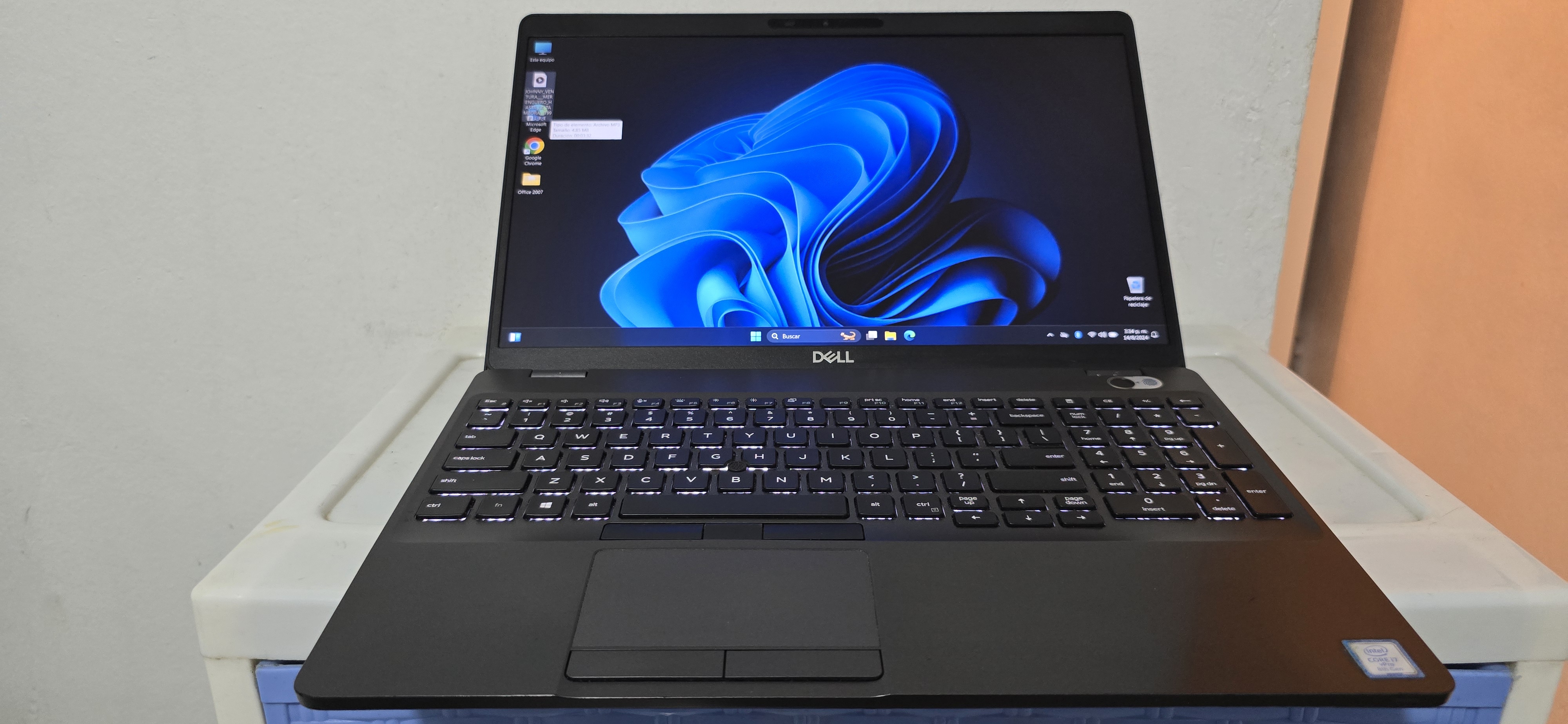 computadoras y laptops - Dell 5500 17 de 17 Pulg Core i7 8va Gen Ram 16gb ddr4 Disco 1tb ssd Video 8gb 1