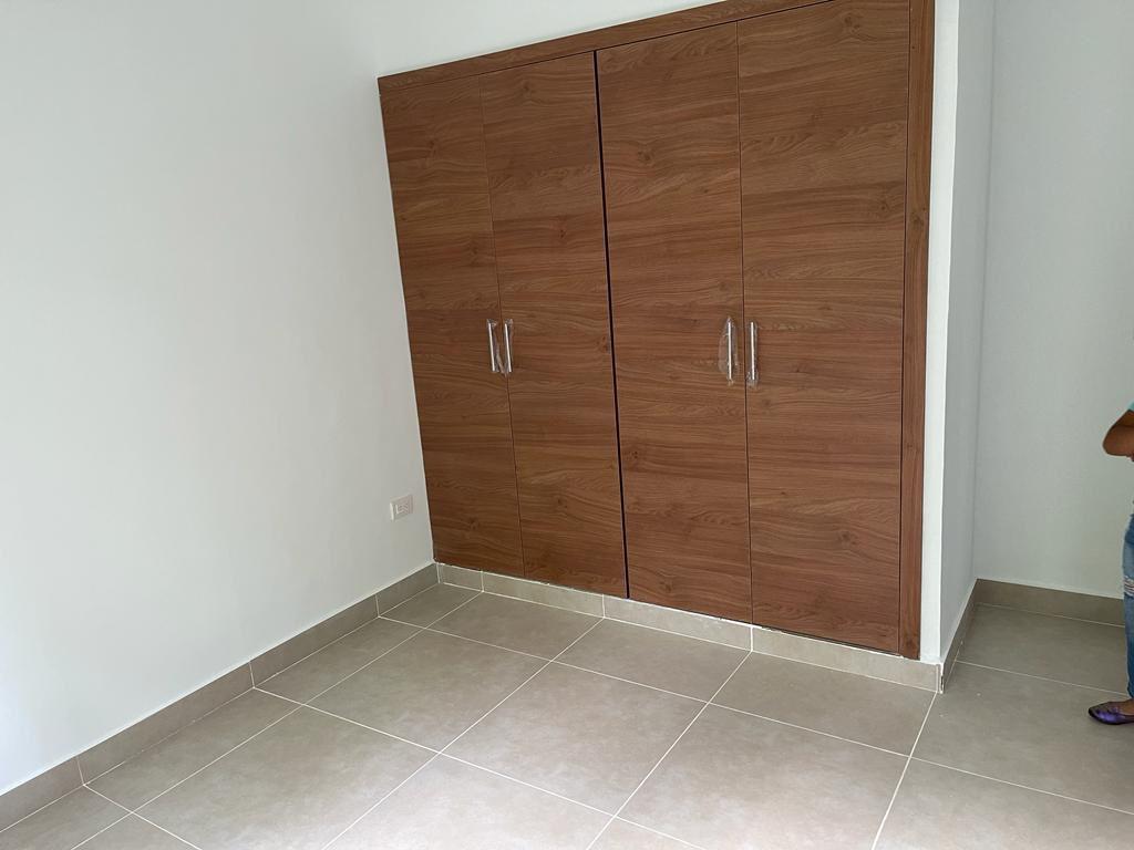 apartamentos - Alquilo 3er Nivel Avenida Beisbolistas 16