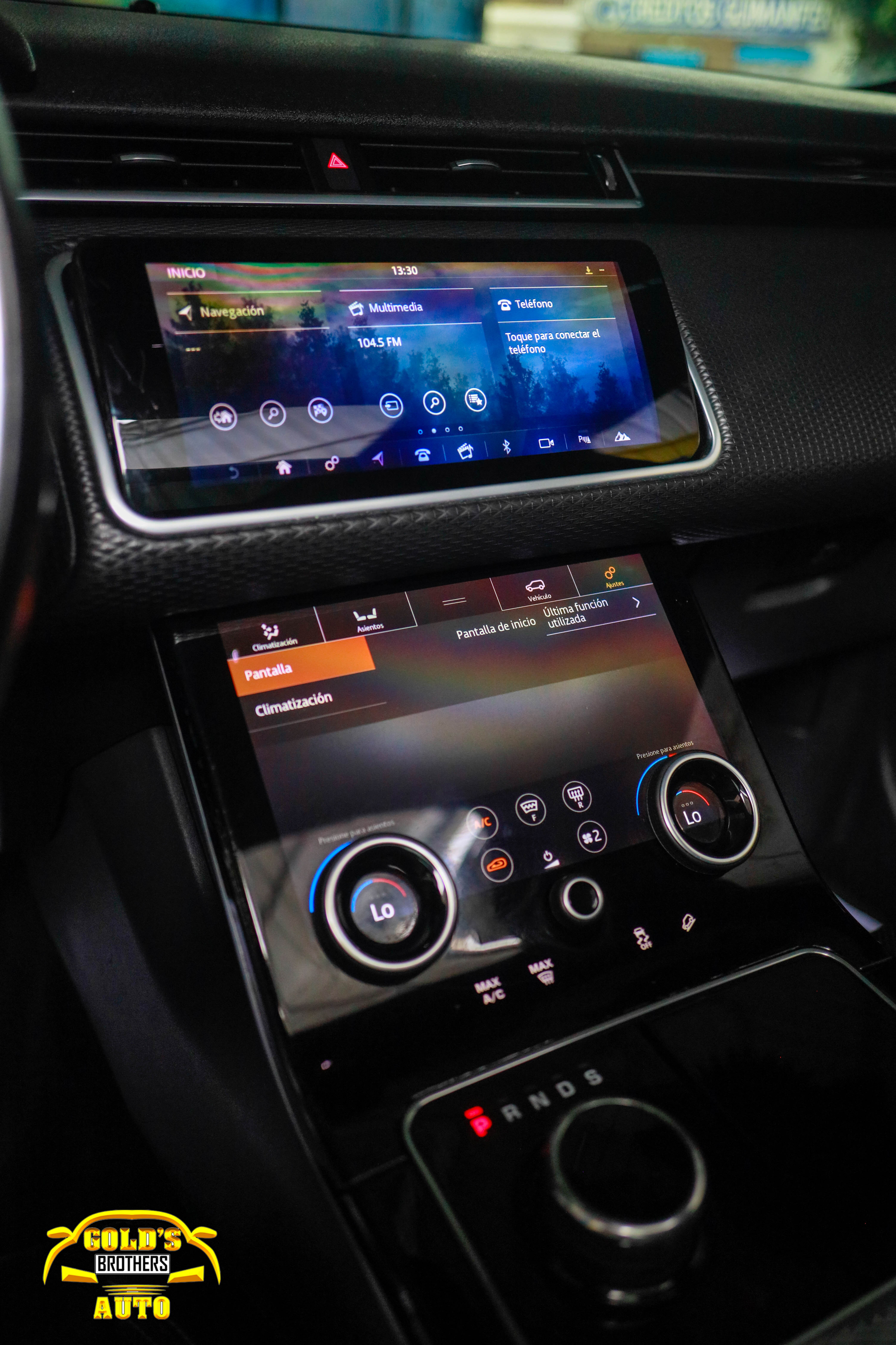jeepetas y camionetas - Land Rover Range Rover Velar R-Dynamic 2018 Clean 9