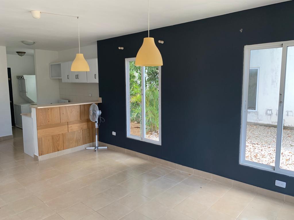 casas - Rento Casa De Tipo Canaria De 3 Habitaciones Sin I