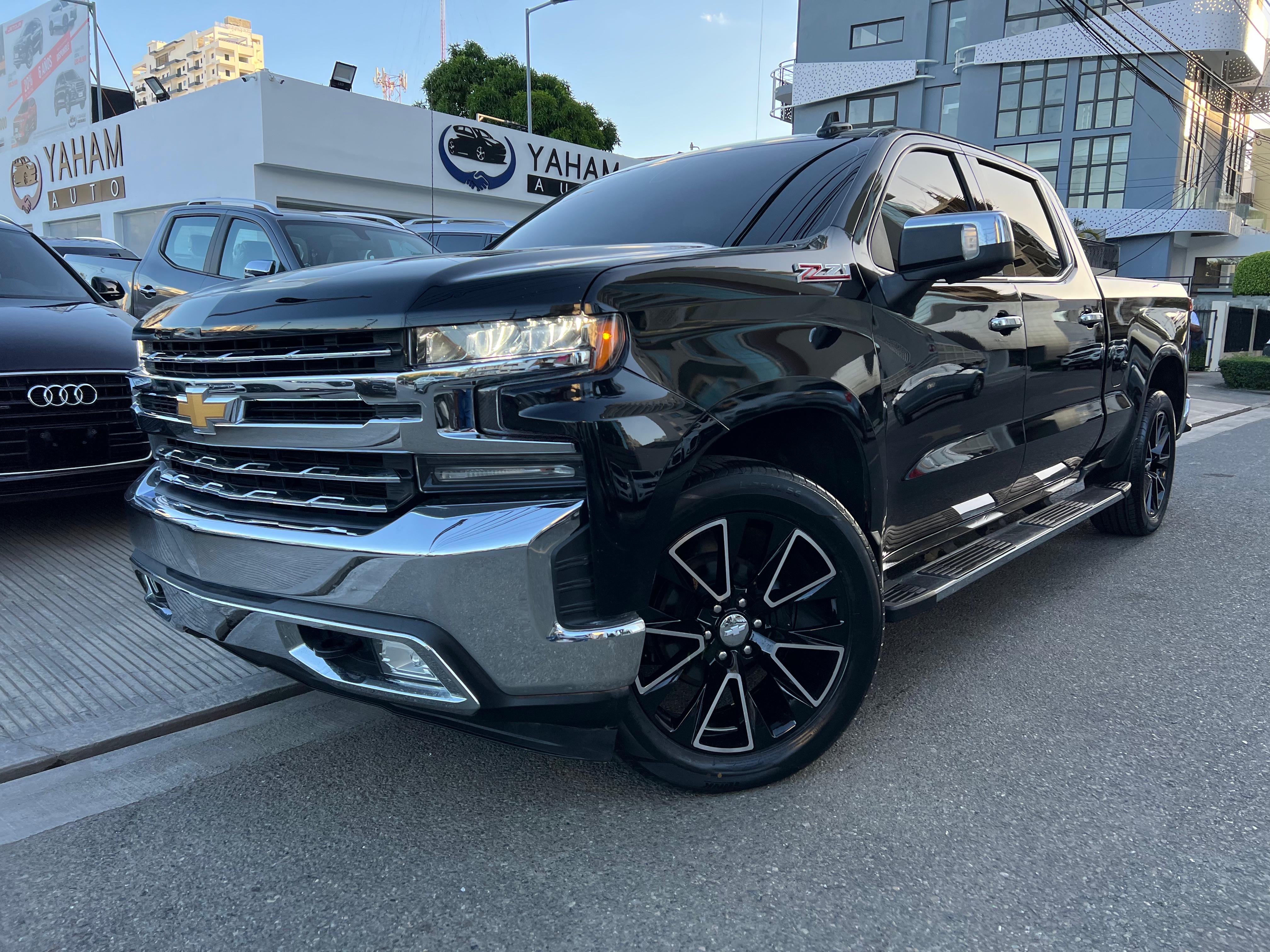 jeepetas y camionetas - Chevrolet Silverado LTZ Z71 2019 0