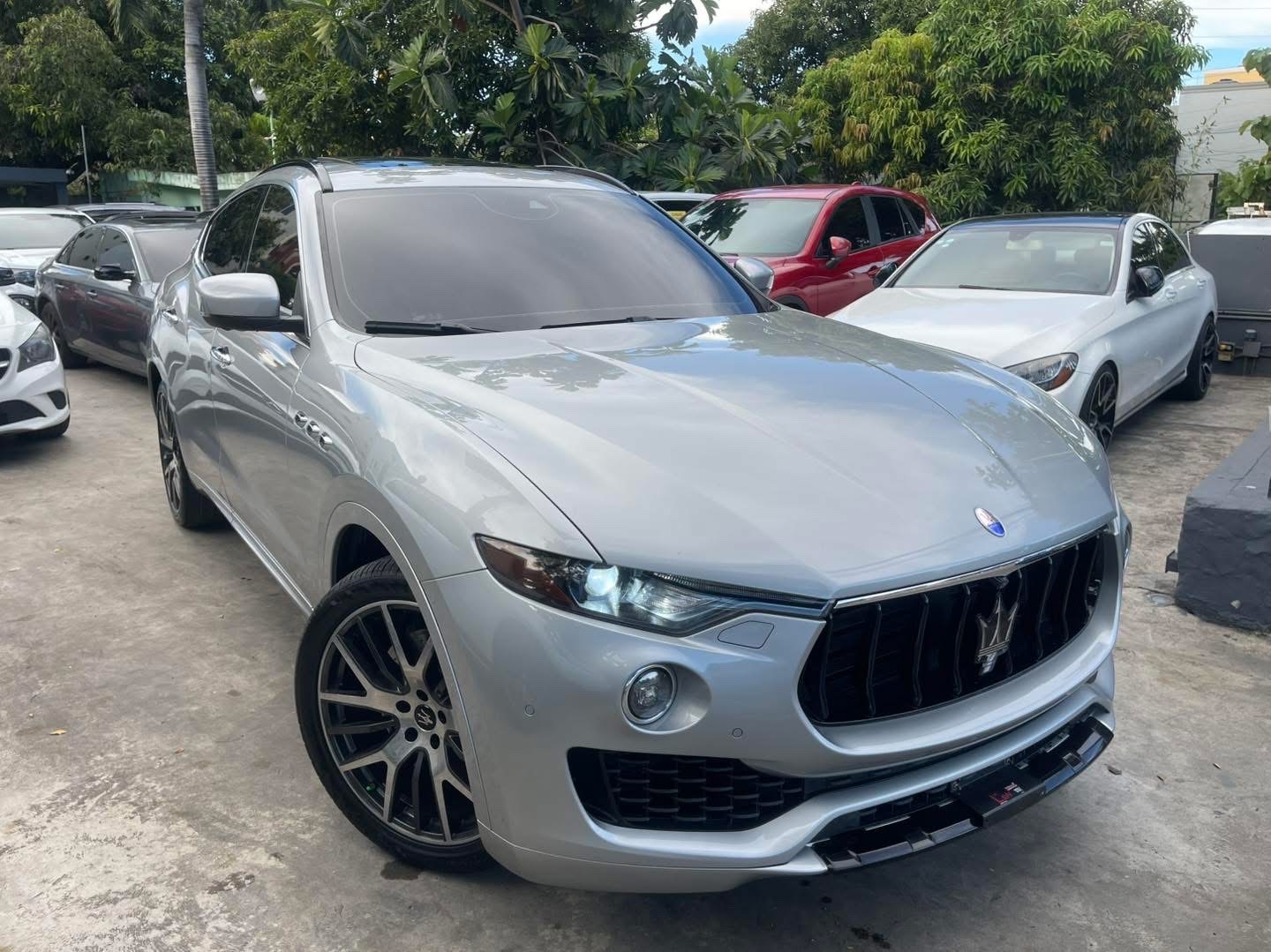 jeepetas y camionetas - MASERATI LEVANTE S 2017