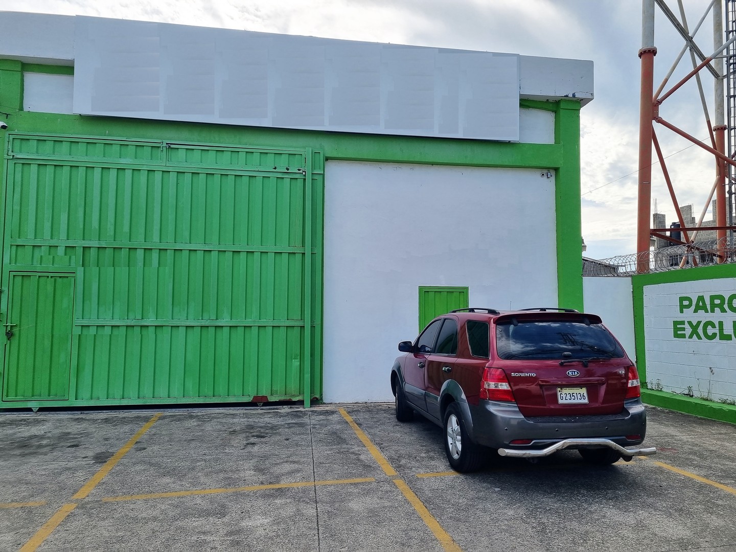 oficinas y locales comerciales - Alquiler Nave industrial de doble altura en block reforzado en Manoguayabo 8