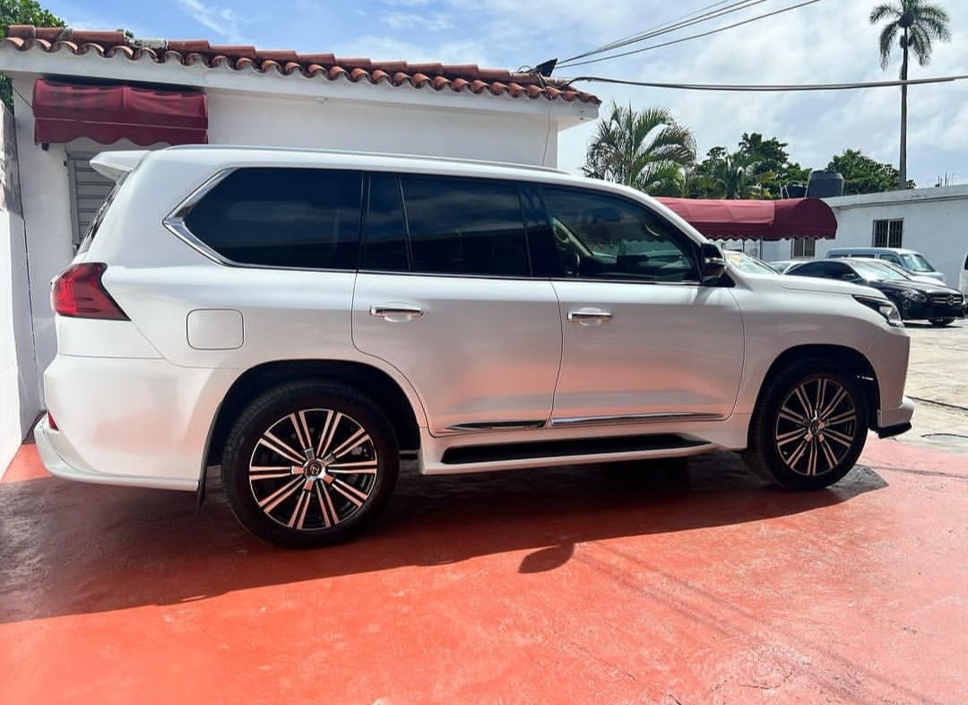 jeepetas y camionetas - 2019 LEXUS LX 570 5