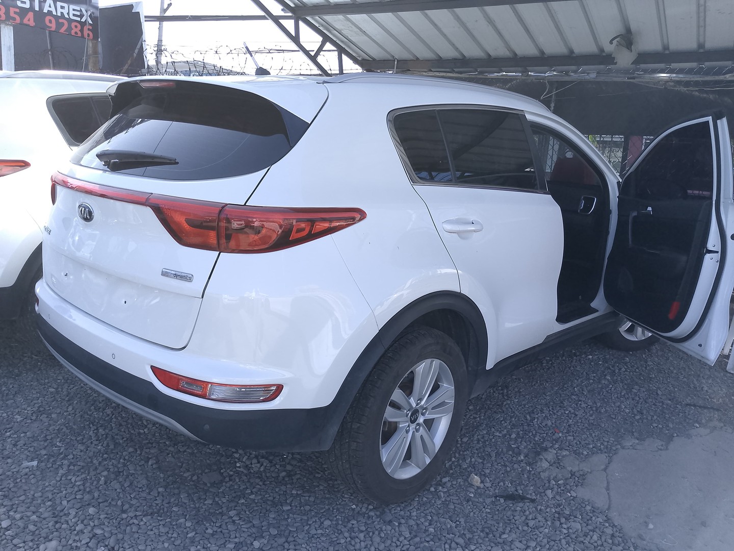 jeepetas y camionetas - KIA SPORTAGE 2019 BLANCODESDE: RD$1,050,100 7