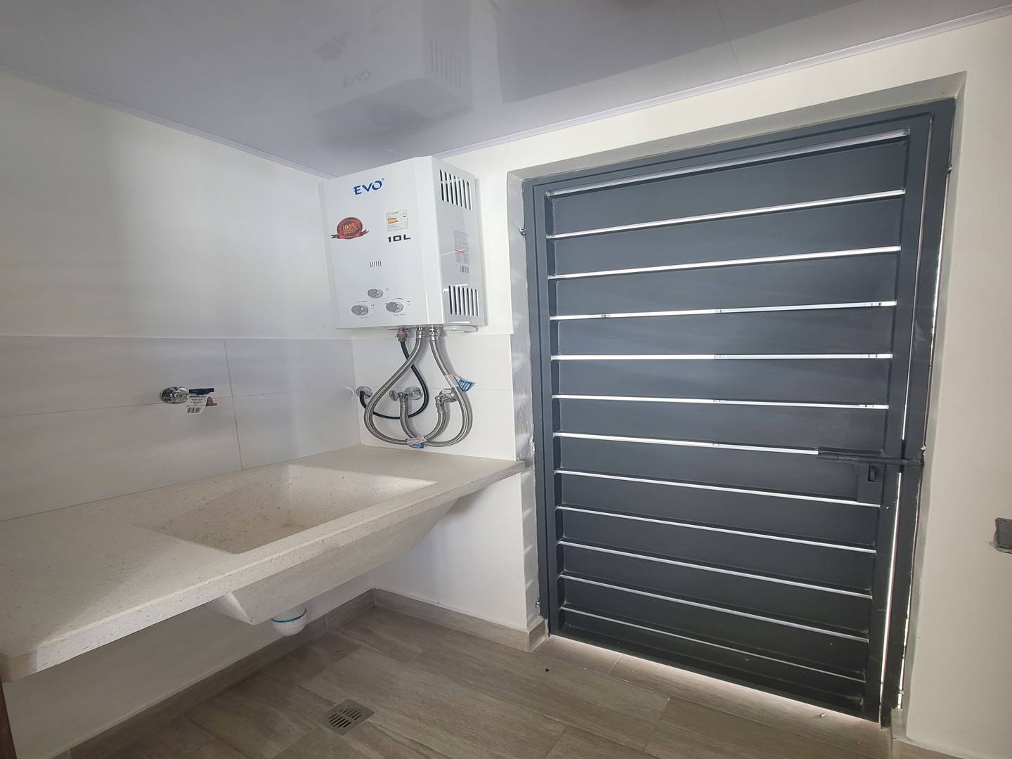apartamentos - Vendo apartamento nuevo con pisicina en Don Pedro Santiago de los Caballeros 9