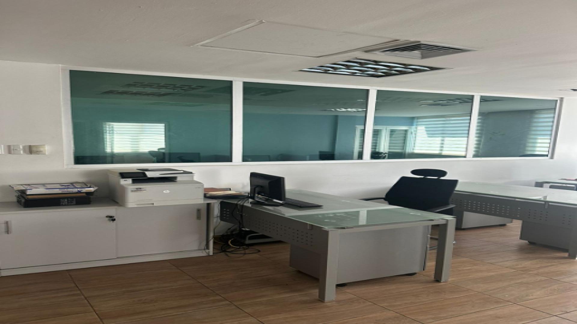 oficinas y locales comerciales - Local Comercial en GAZCUE 8