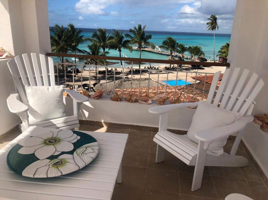 penthouses - Vendo penthouses en Bayahibe primera Línea de playa Mts2.. 337.12  2