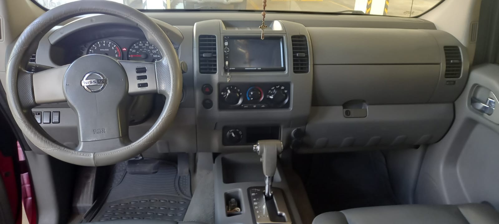 jeepetas y camionetas - Camioneta Nissan Frontier 2006.
 4