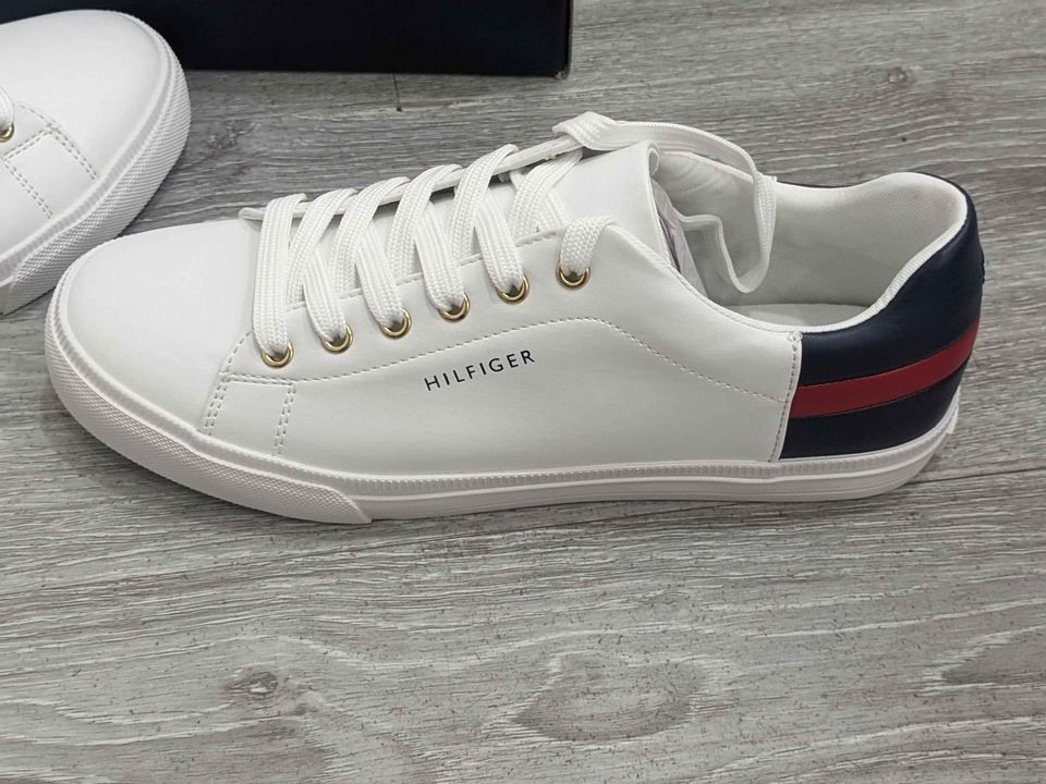 zapatos para mujer - Tenis blanco mujer Tommy Hilfiger Size 7.5