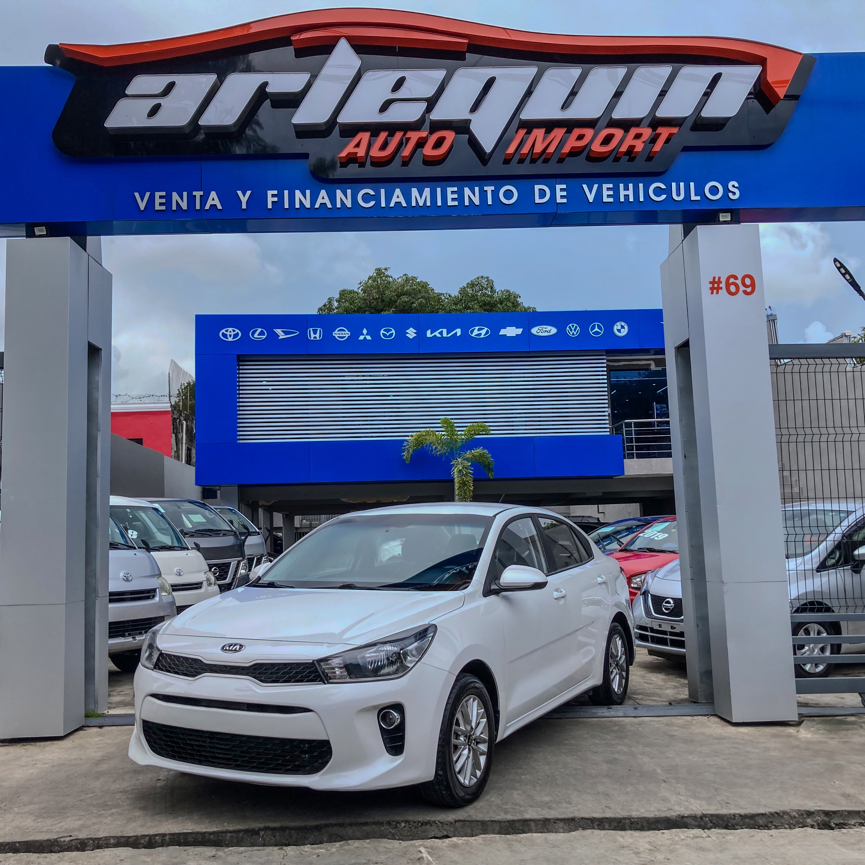 carros - Kia Rio 2018