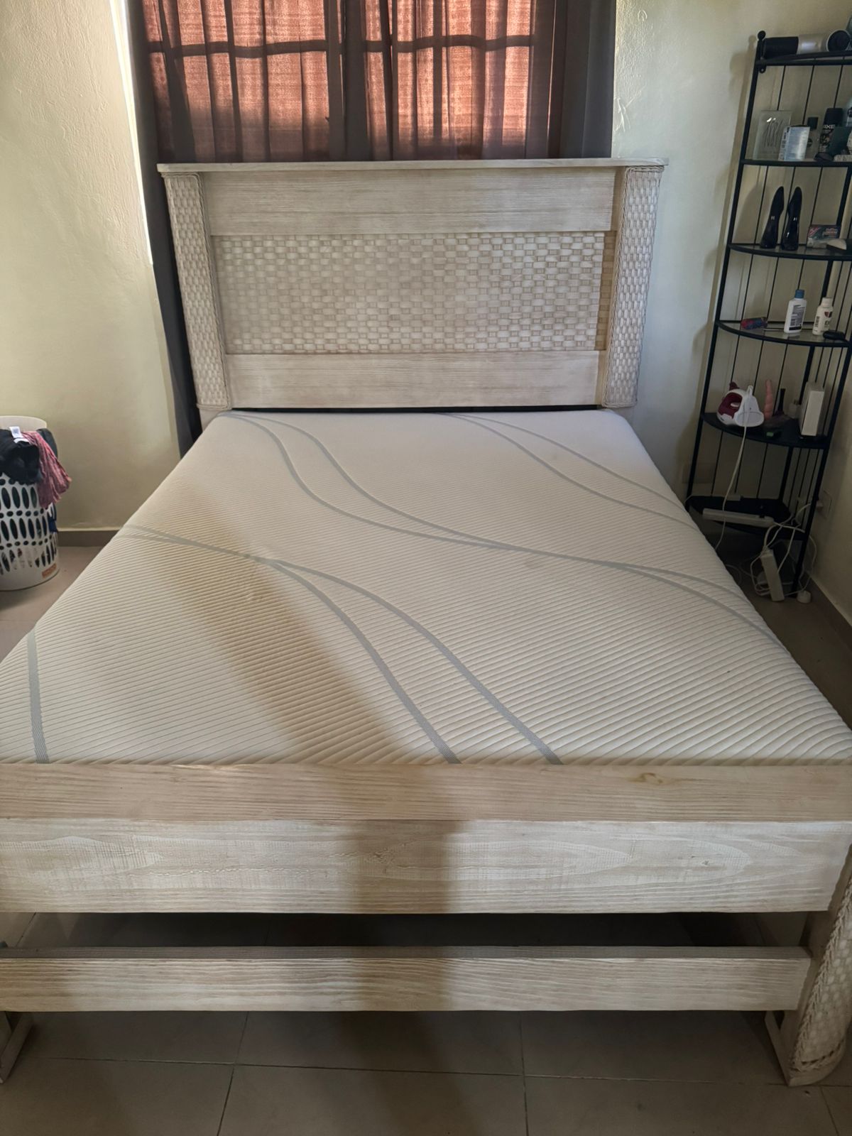 muebles y colchones - Cama en Madera +colchón 