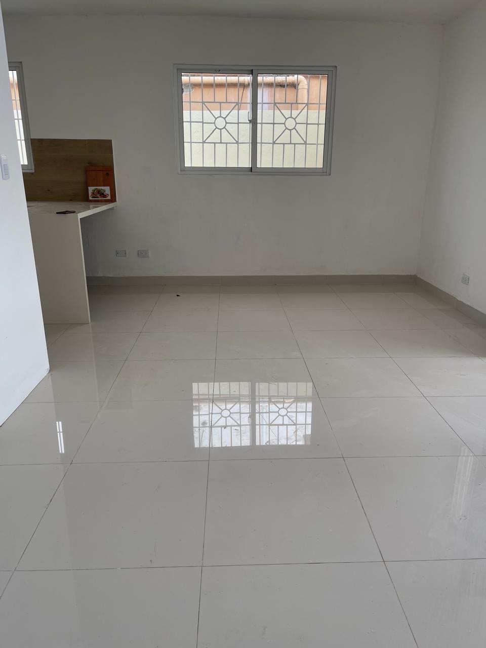 casas - venta de casa en santo Domingo norte a 3 minutos de la charles de Gaulle  8