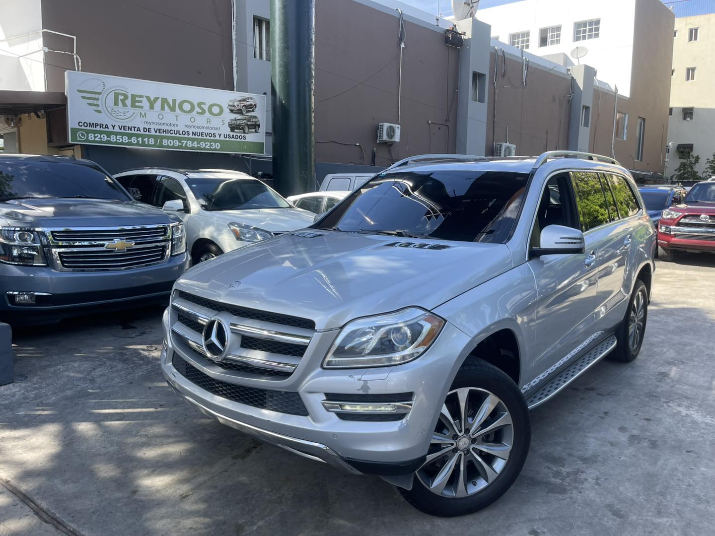 jeepetas y camionetas - MERCEDES BENZ GL450 2015