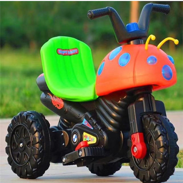 juguetes - Motor de batería recargable para niños de 1-3 años nuevos $3,000 