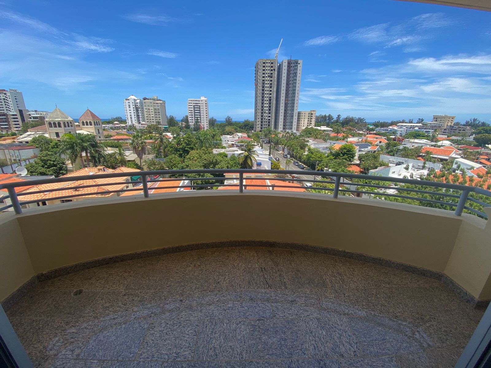 apartamentos - VENDO PENTHAUSE EN BELLA VISTA SUR