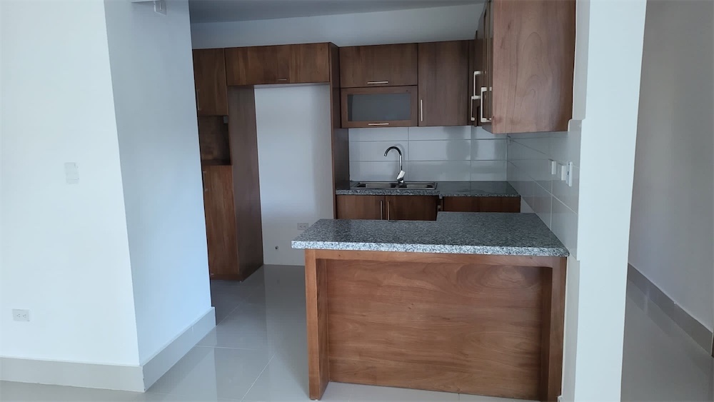 apartamentos - Alquiler disponible en cerró alto primer nivel 0