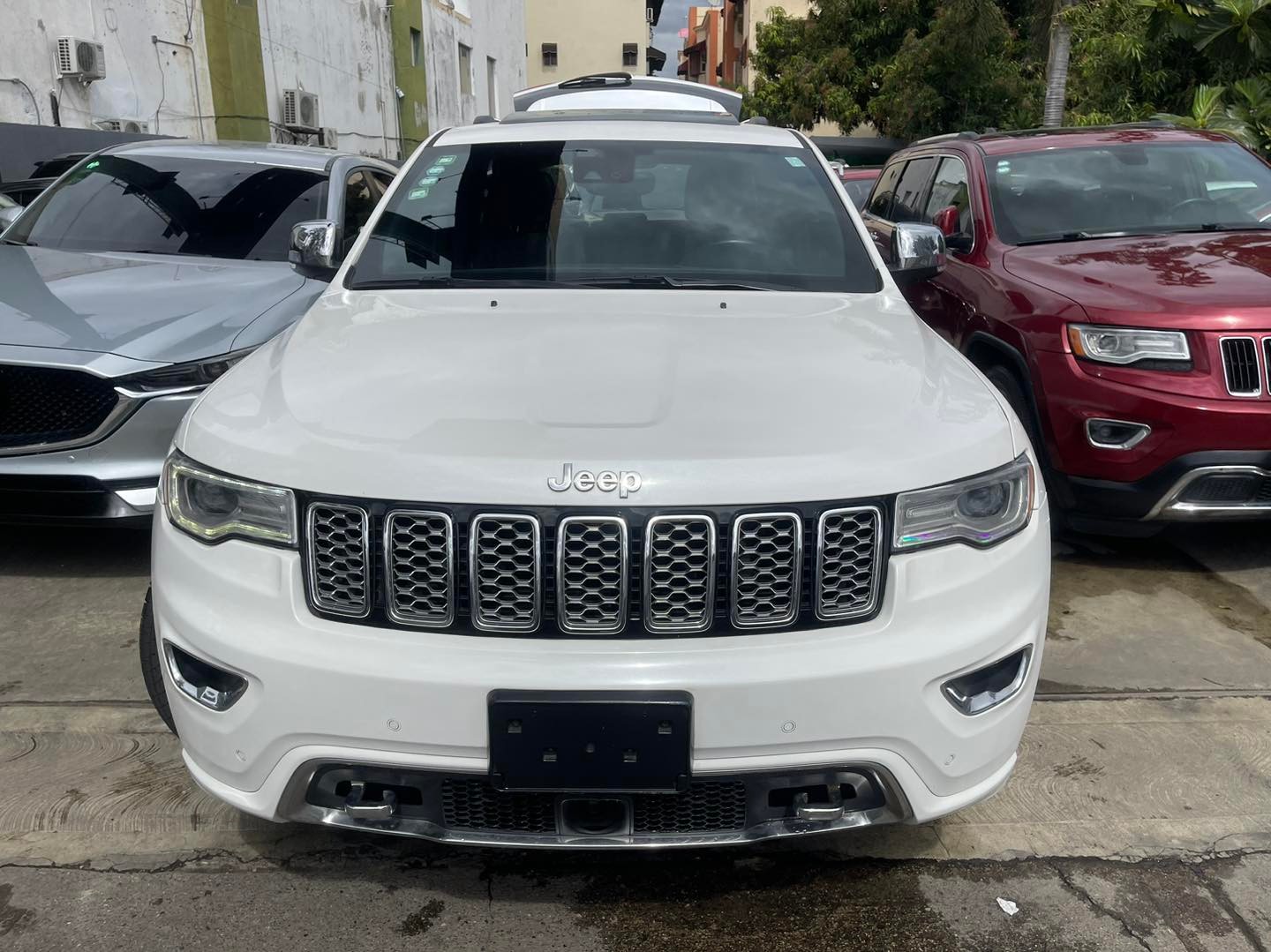 jeepetas y camionetas - JEEP GRAND CHEROKEE OVERLAND 2017