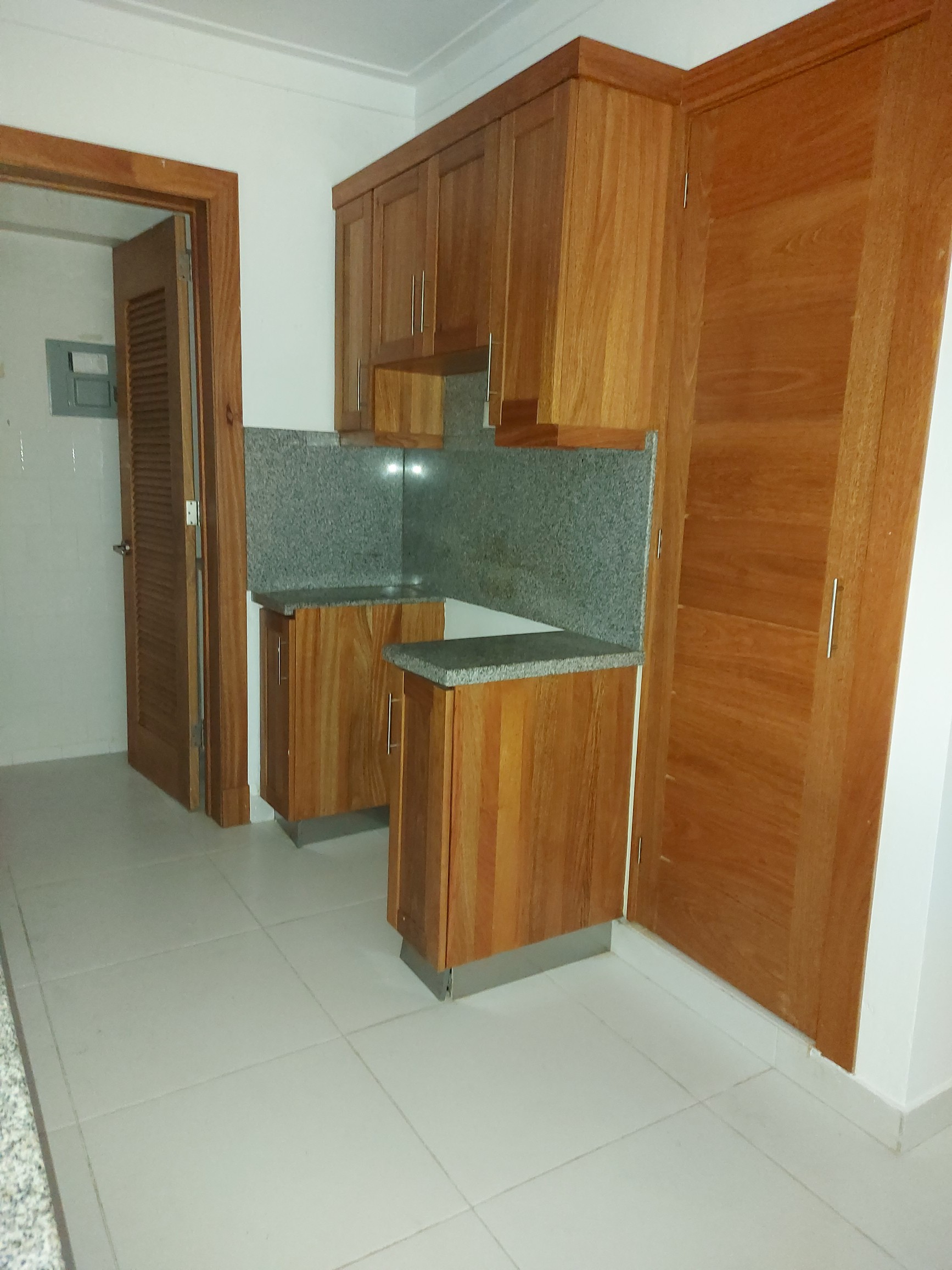 apartamentos - MODERNA TORRE CACICAZGO IDEAL  EJECUTIVO 2