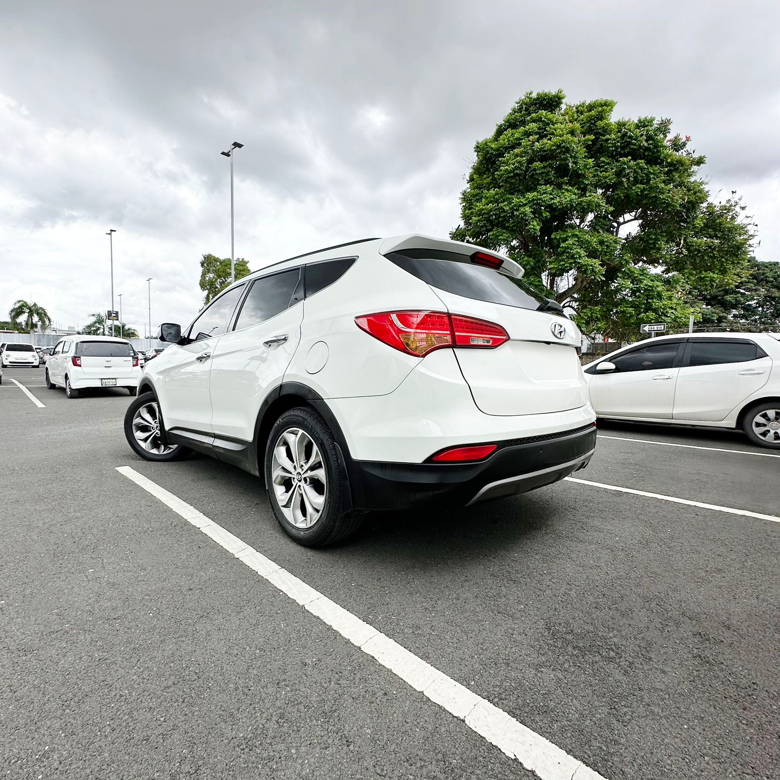 jeepetas y camionetas - Hyundai Santa fe 2013 full diesel 4