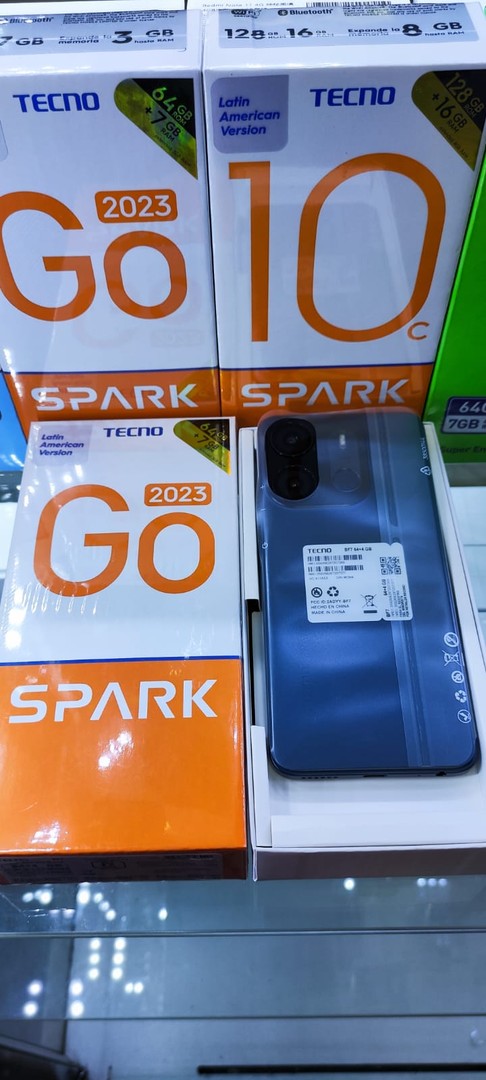celulares y tabletas - Tecno Spark Go 2023 64GB 7 Ram 