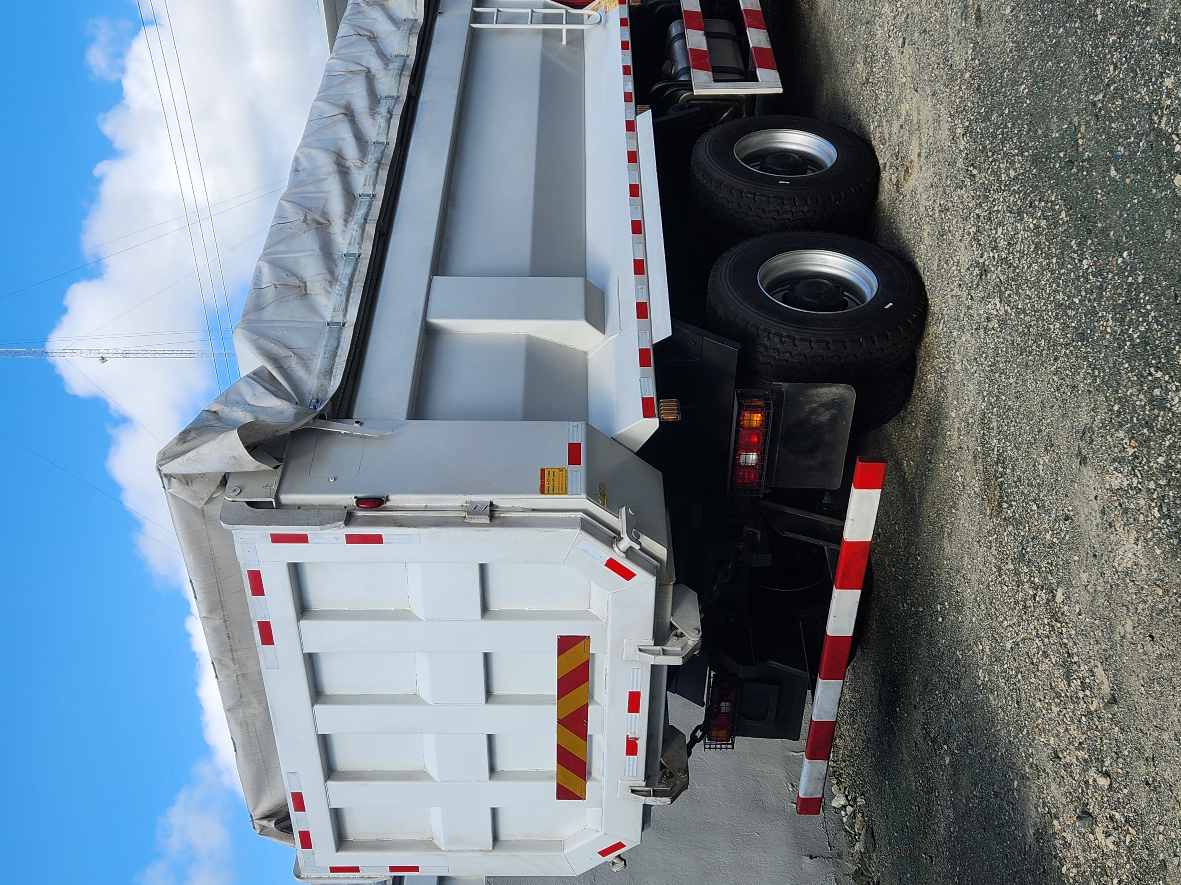 otros vehiculos - camiones volteo y compactadores de basura nuevos.  4