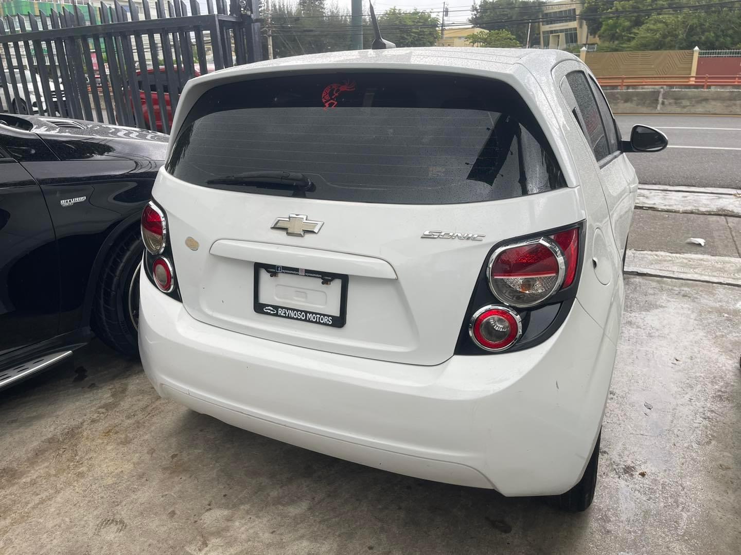 carros - CHEVROLET SONIC 2014  2