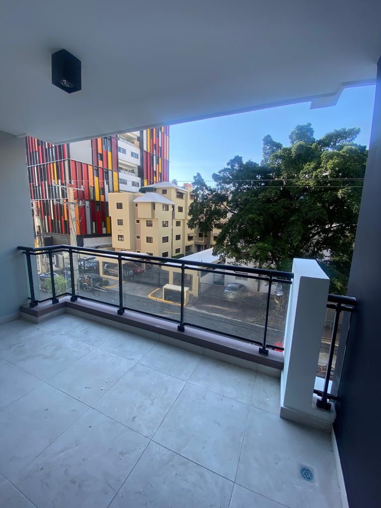 apartamentos - Apartamento en Alquiler Evaristo Morales 0