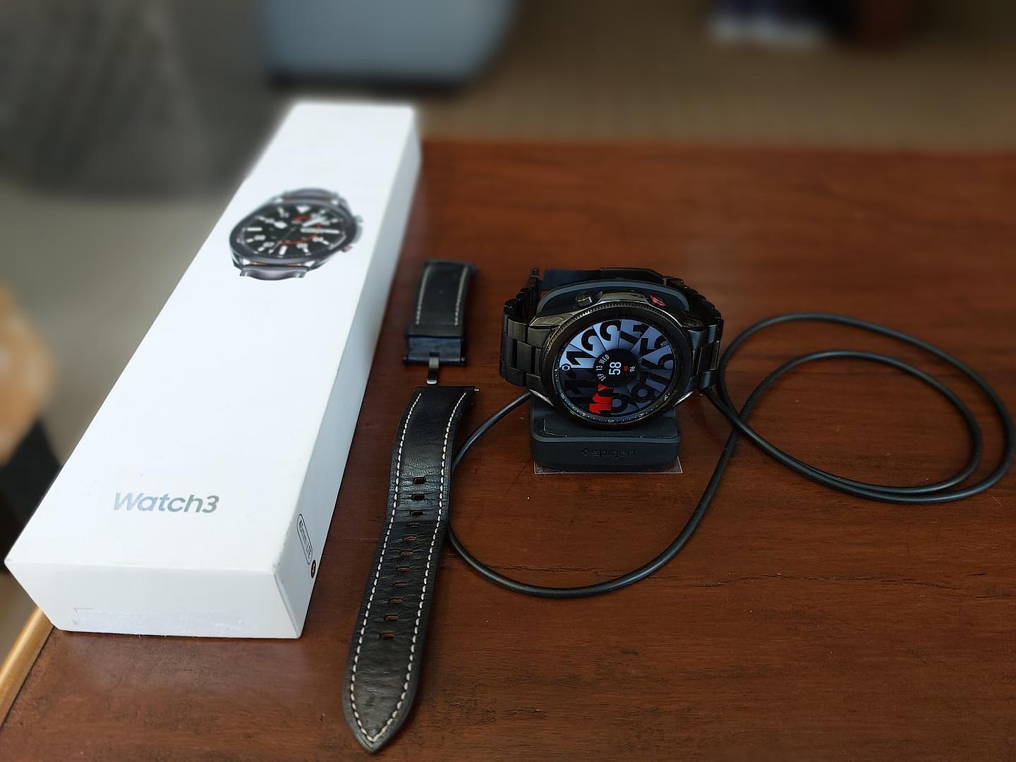 otros electronicos - Galaxy Watch 3 45mm Titanium + Spigen S352 Stand 1