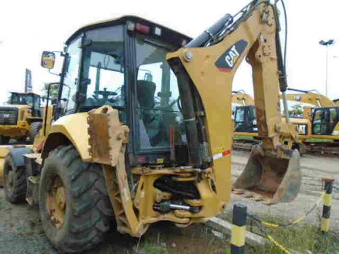 camiones y vehiculos pesados - Retroexcavadora Caterpillar 420F2 año 2020, 1740 horas