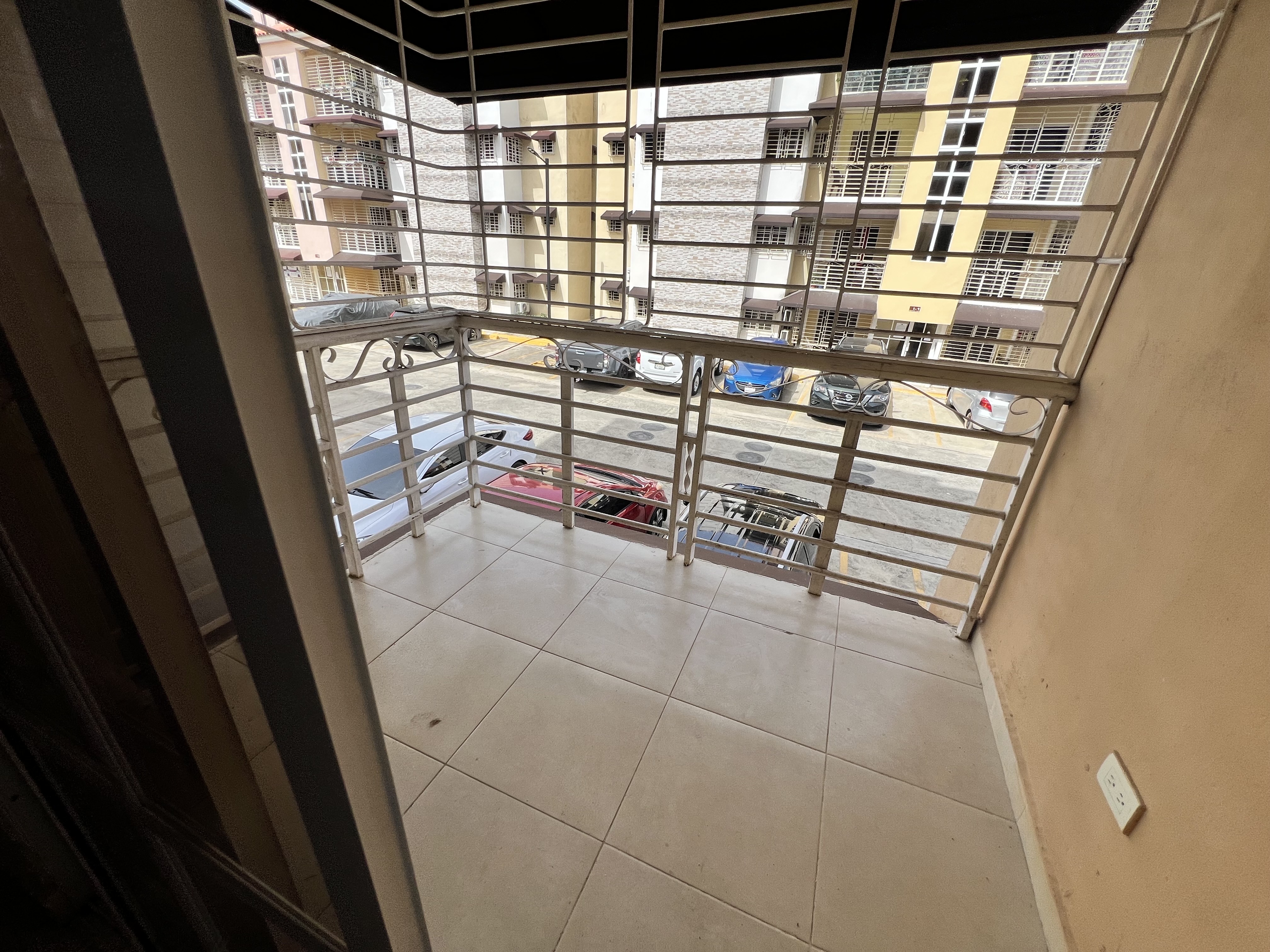 apartamentos - venta de apartamento 2do piso en la autopista de san Isidro Santo Domingo este  3