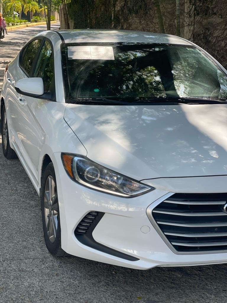 carros - 2018 Hyundai Elantra 