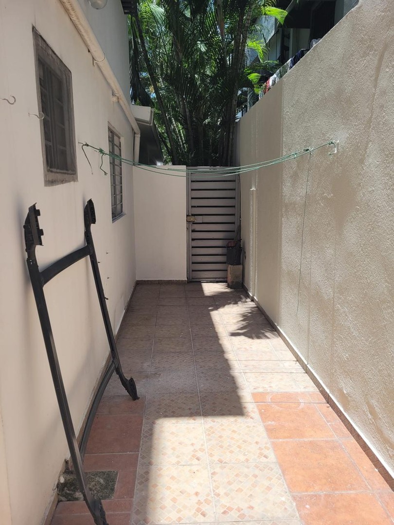 apartamentos - Primer piso con peq patio  privado en el Millon de una hab 3