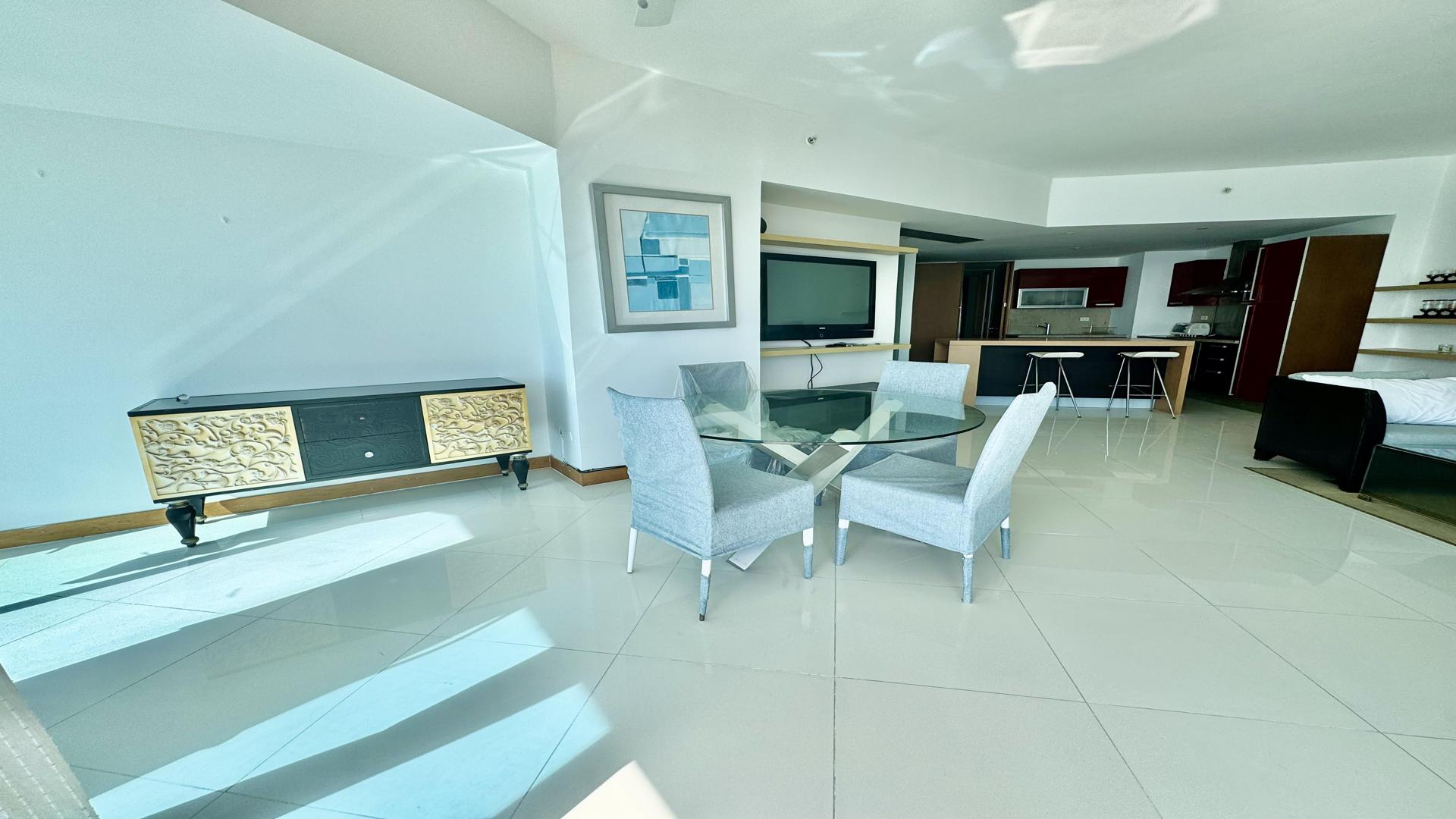 apartamentos - Apartamento de 2 habitaciones moderno frente al mar, Malecon 6