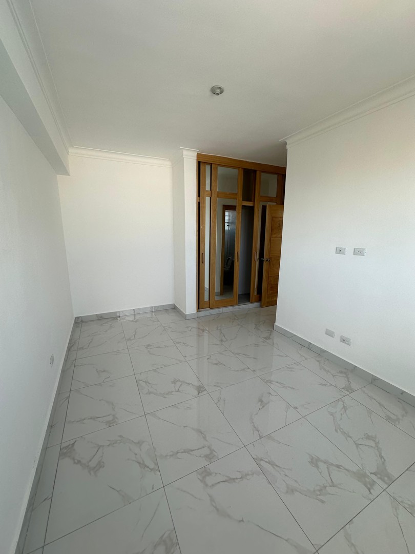 penthouses - Apartamento Penhouse con ascensor y planta full, E.L, Resp. Los 3 Ojos.  3