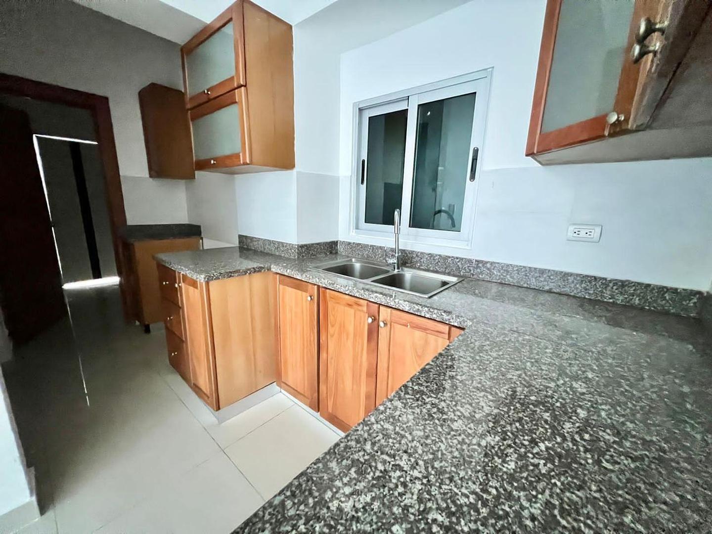 apartamentos - Apartamento en alquiler en Evaristo Morales  3