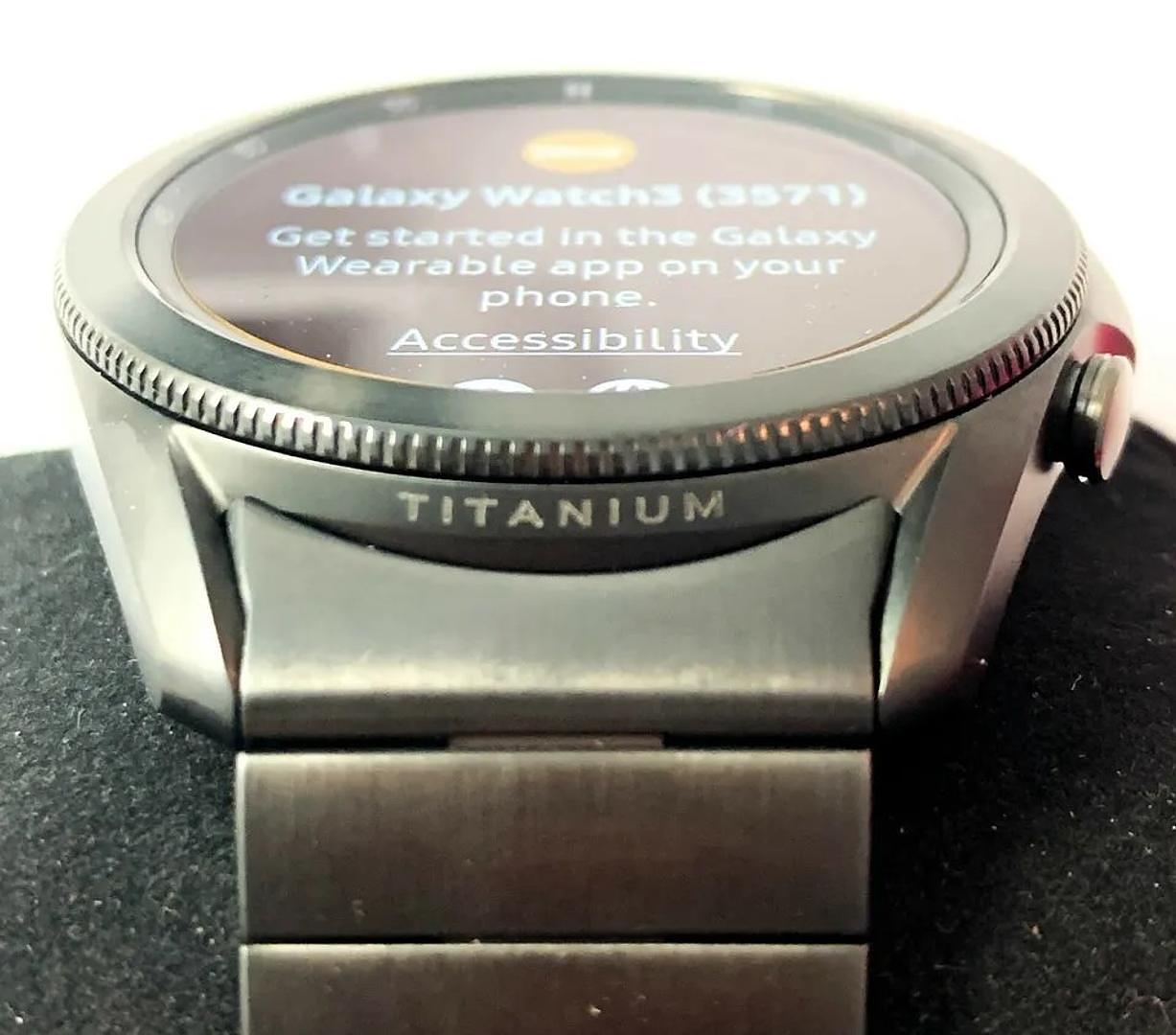 otros electronicos - Galaxy Watch 3 45mm Titanium + Spigen S352 Stand 2