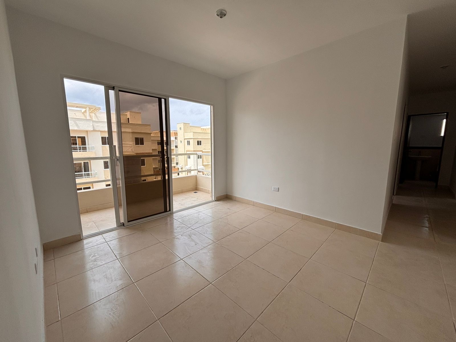 apartamentos - Apt. en venta de 3 hab. con terraza ubicado en Brisa Oriental I, San Isidro 1