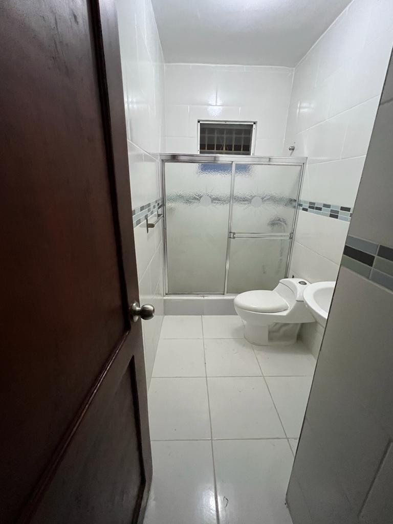 apartamentos - Vendo apartamento en Prados del cachón, lucerna

4to piso con 40mtrs de terraza  7